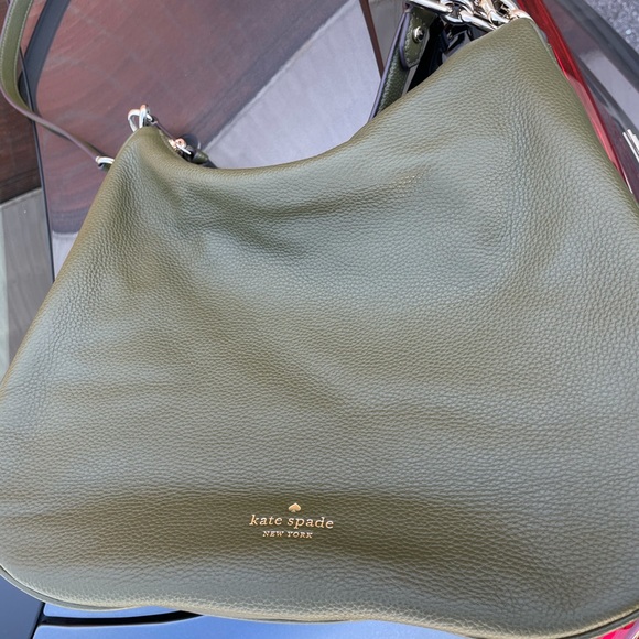 Brand new authentic Kate Spade purse - Picture 2 of 3